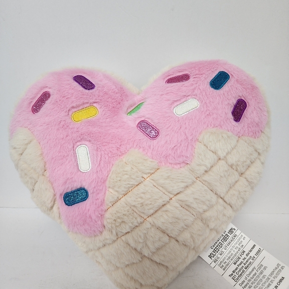 Icecream Heart-Shaped Pillow - Pink and Cream - Picture 2 of 16